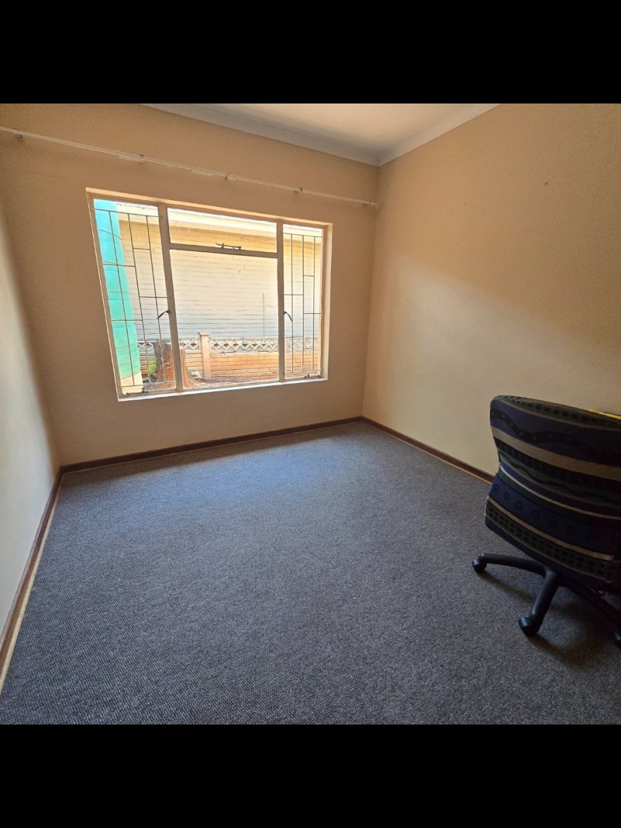 13 Bedroom Property for Sale in Universitas Free State